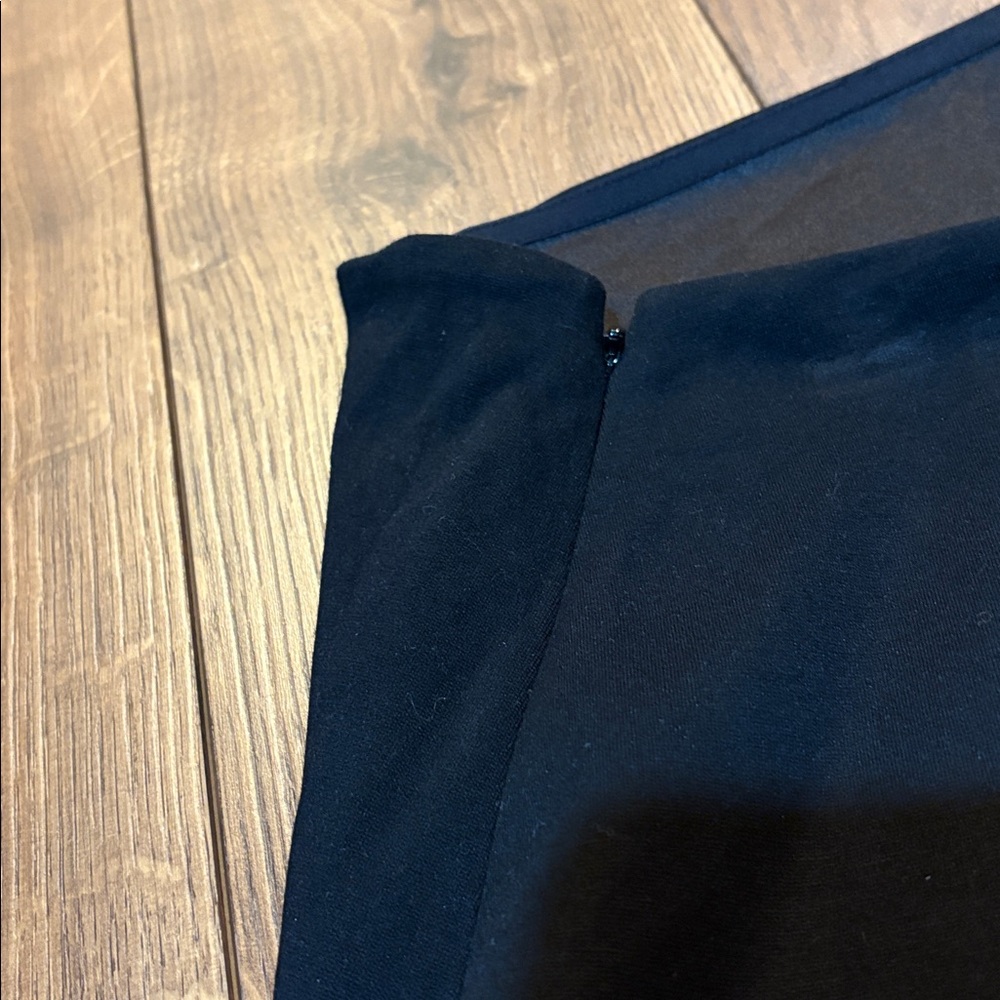 Elie Tahari Black Mini Skirt with Fringe Accent - Picture 6 of 9